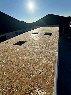 We do full roof removal and repairs